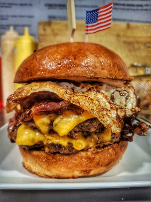 Jóbarátok (Főnök kedvence) Burger